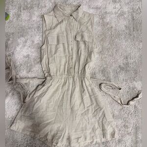 Elegant Sleeveless Linen Dress